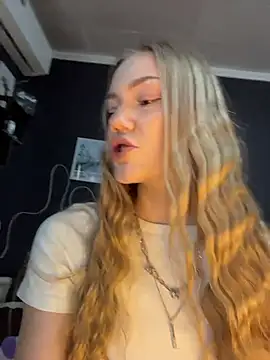 MilaMoone online show from 03.21.26