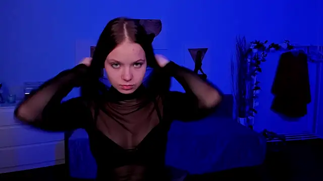 BetsyKiss online show from 11.27.25