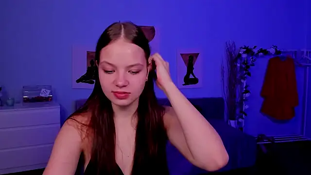 BetsyKiss online show from 11.29.25