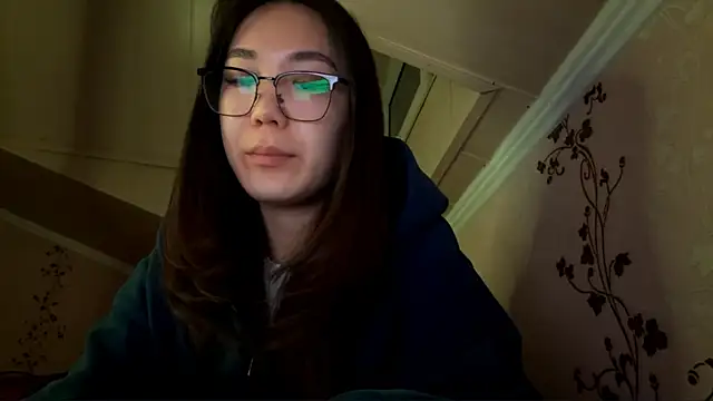 Snapshot of marry_dreams chatting on 10.11.25 marry dreams online show from 10.11.25