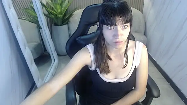 Snapshot of Isabella_Blondetf chatting on 09.28.25 Isabella Blondetf online show from 09.28.25