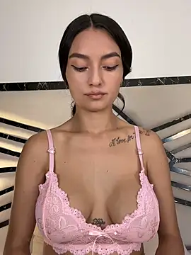 MiaKane99 online show from 01.18.26