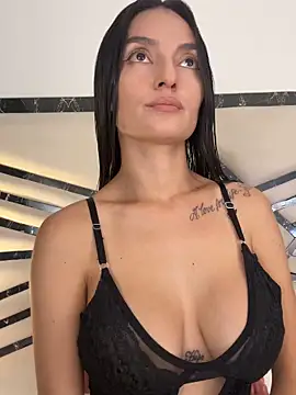 MiaKane99 online show from 02.26.26