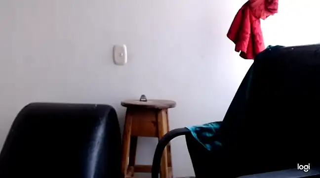 Snapshot of Lisa_Squirt_Hot chatting on 12.27.24 Lisa Squirt Hot online show from 12.27.24