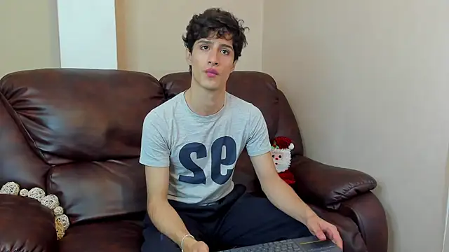 Xam Collen online show from 12.18.25