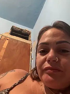 Snapshot of priscila_luv chatting on 11.13.25 priscila luv online show from 11.13.25