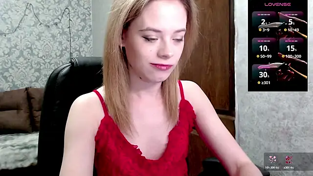 Snapshot of Kate__Loves chatting on 07.12.26 Kate Loves online show from 07.12.26