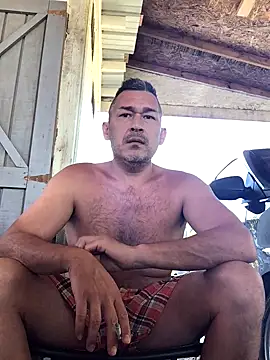 Snapshot of countryboi2002 chatting on 10.14.25 countryboi2002 online show from 10.14.25