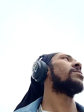 Mikaaa97 online show from 03.31.26