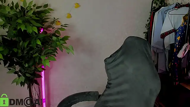 Mia R0ss online show from 02.12.26