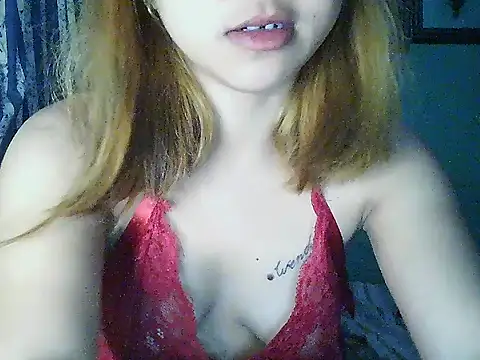 Snapshot of AsianKelly69 chatting on 10.10.25 AsianKelly69 online show from 10.10.25