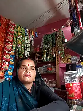 Snapshot of Sh_kiyara chatting on 09.28.25 Sh kiyara online show from 09.28.25