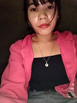 linhkem-cute online show from 11.17.25