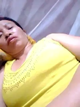 donna-bae online show from 04.11.26