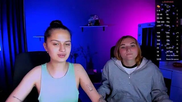 casey meow  online show from 09.18.25