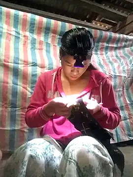 Snapshot of Qinjid002 chatting on 10.08.25 Qinjid002 online show from 10.08.25