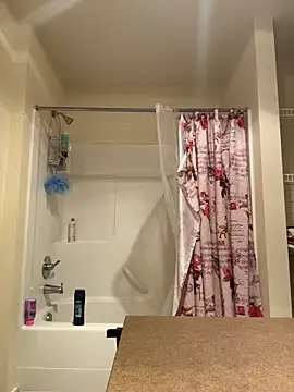 Snapshot of Matthew23Z chatting on 10.18.25 Matthew23Z online show from 10.18.25