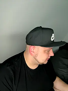 xXLustMolchXx online show from 10.06.25