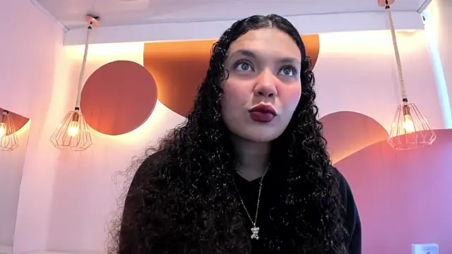 SweetStarr  online show from 09.22.25