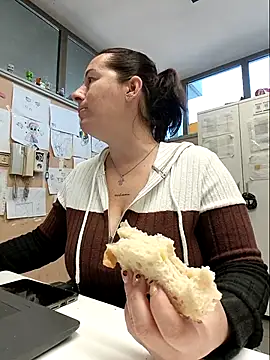 bichota85 online show from 02.26.26