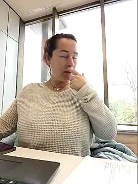 bichota85 online show from 03.30.26