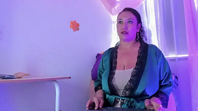 Snapshot of sharlot_montalvo_ chatting on 02.04.26 sharlot montalvo online show from 02.04.26