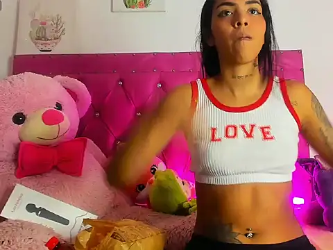 Snapshot of dahiiangomezz chatting on 09.28.25 dahiiangomezz online show from 09.28.25