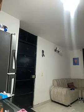 Snapshot of LittleStaicy chatting on 09.18.25 LittleStaicy online show from 09.18.25