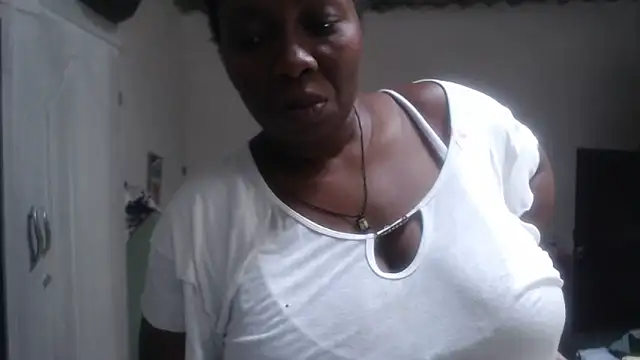 Snapshot of rachelexoticgirl chatting on 05.12.26 rachelexoticgirl online show from 05.12.26
