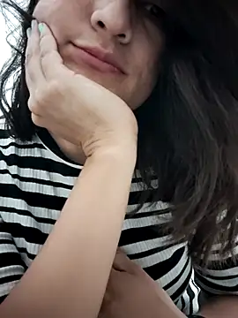 valery506 online show from 10.25.25