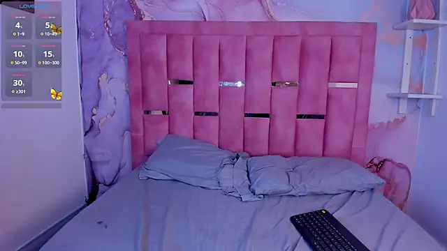 LunaWiill  online show from 10.10.25