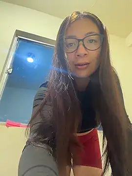 Snapshot of Karlee_Grey1 chatting on 02.11.26 Karlee Grey1 online show from 02.11.26