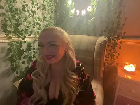 BonnyDesire online show from 11.06.25