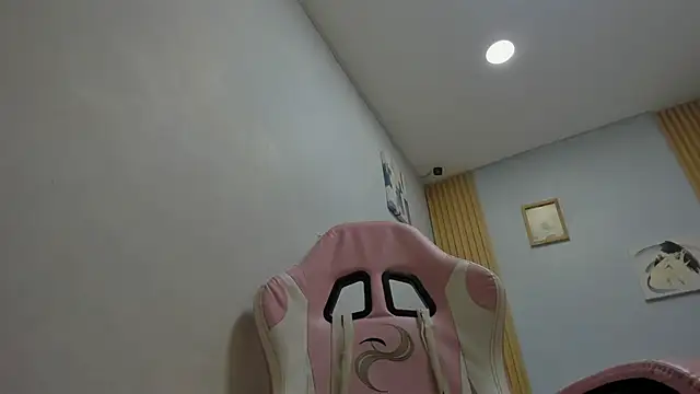 Dakota x18 online show from 02.10.26