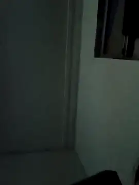 Snapshot of cicithtbitch chatting on 12.17.25 cicithtbitch online show from 12.17.25