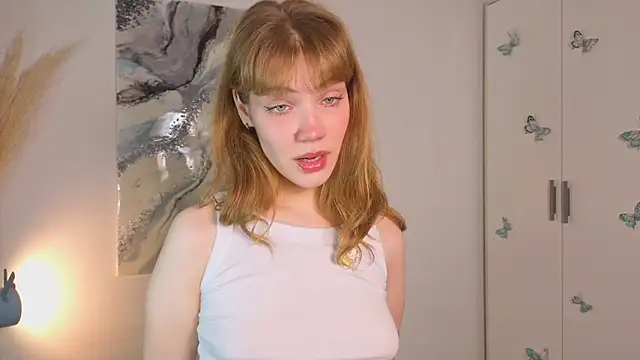 pienaple online show from 10.22.25