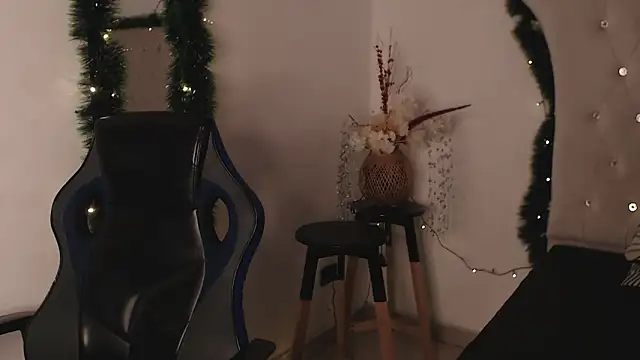 SalvadorFit online show from 12.19.25