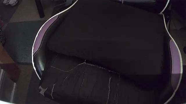 Snapshot of suzullll chatting on 03.14.26 suzullll online show from 03.14.26