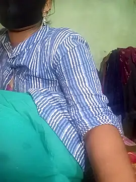 Snapshot of Cute_Couple59 chatting on 03.06.26 Cute Couple59 online show from 03.06.26