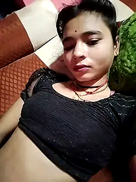 Snapshot of R_Roshni chatting on 10.04.25 R Roshni online show from 10.04.25