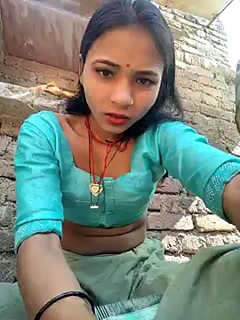 Snapshot of R_Roshni chatting on 04.21.26 R Roshni online show from 04.21.26