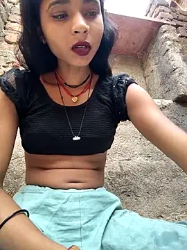 Snapshot of R_Roshni chatting on 05.17.26 R Roshni online show from 05.17.26