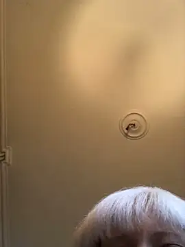 Snapshot of juliaoneandonly chatting on 10.02.25 juliaoneandonly online show from 10.02.25