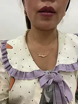 Snapshot of Milky-milk chatting on 04.22.26 Milky-milk online show from 04.22.26