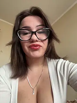 DeliceMaya online show from 09.30.25