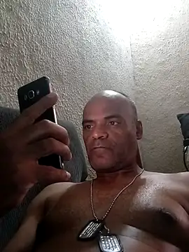 Snapshot of JeffersonRay chatting on 11.11.25 JeffersonRay online show from 11.11.25