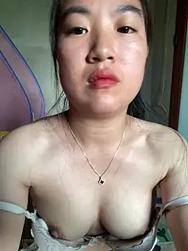 Snapshot of Lina-sexyy chatting on 09.19.25 Lina-sexyy online show from 09.19.25