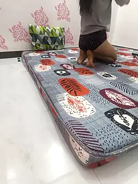 sassyishhu76 online show from 11.08.25