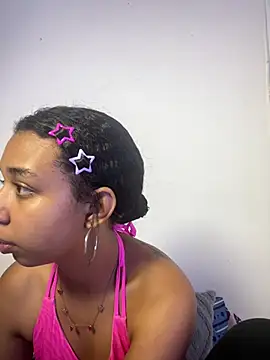 Suzanelee1 online show from 02.02.26