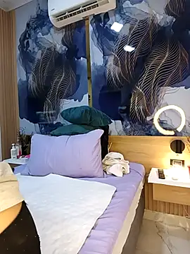 Anabacker01 online show from 03.18.26